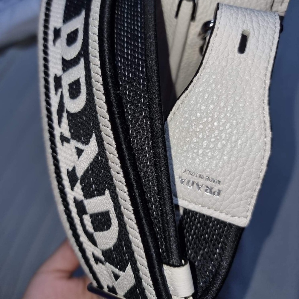 PRADA HOBO BAG (white) - Picture 3 of 4